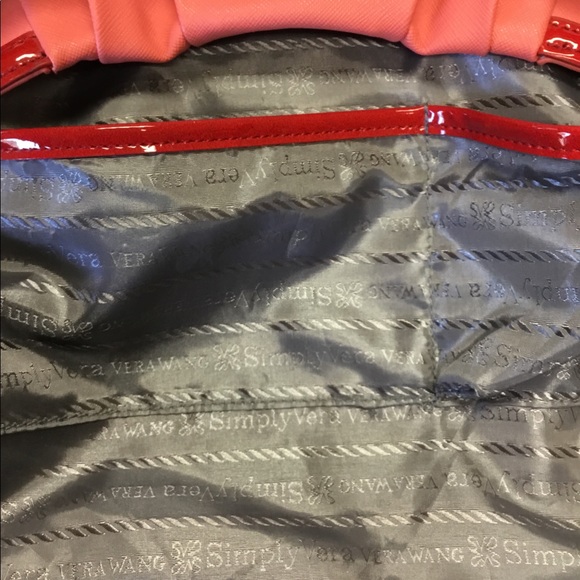 New Vera Wang Bag - Picture 7 of 9